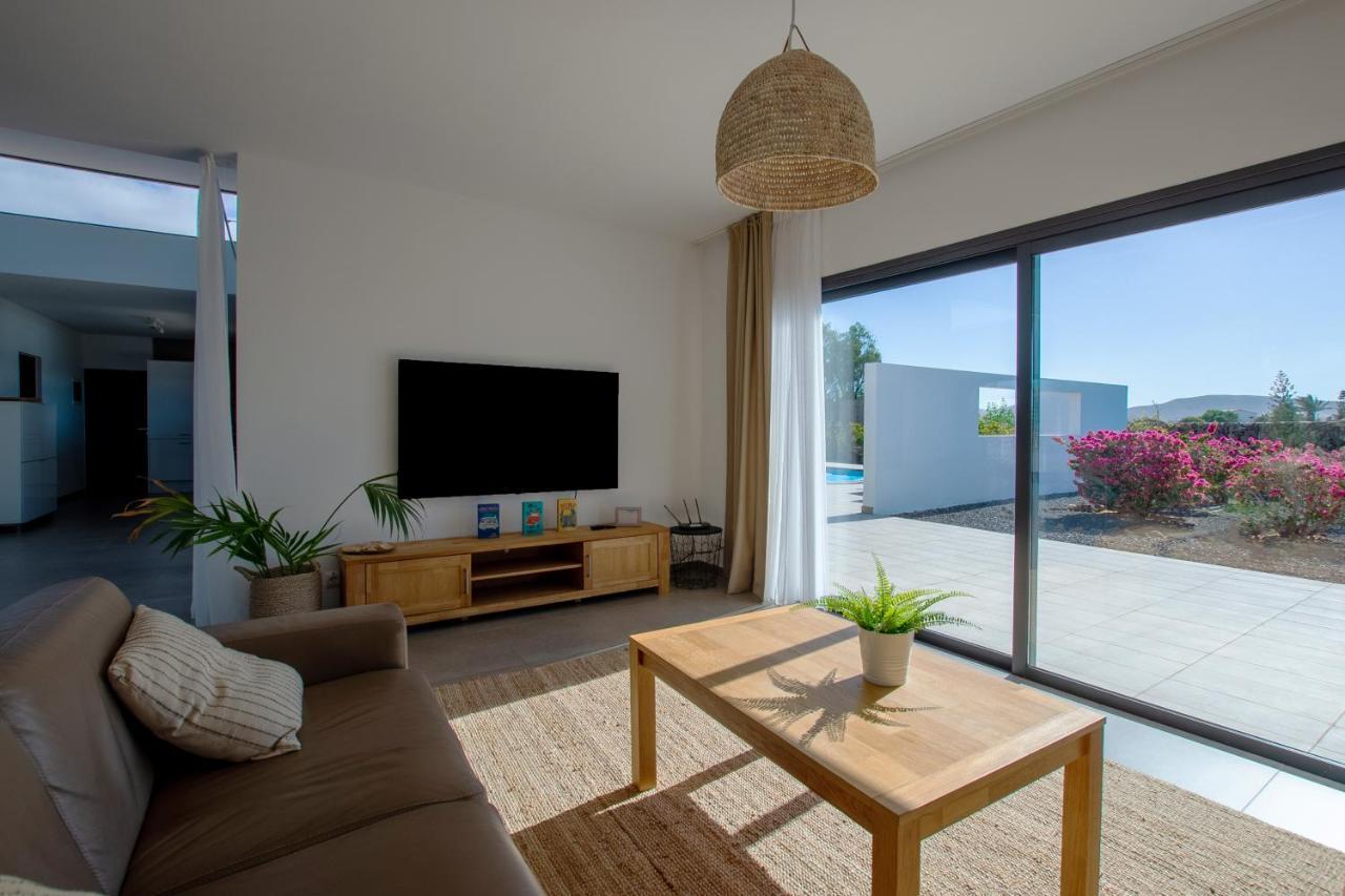 Heated & Shared Pool Matriana 36a, North Shore Villa